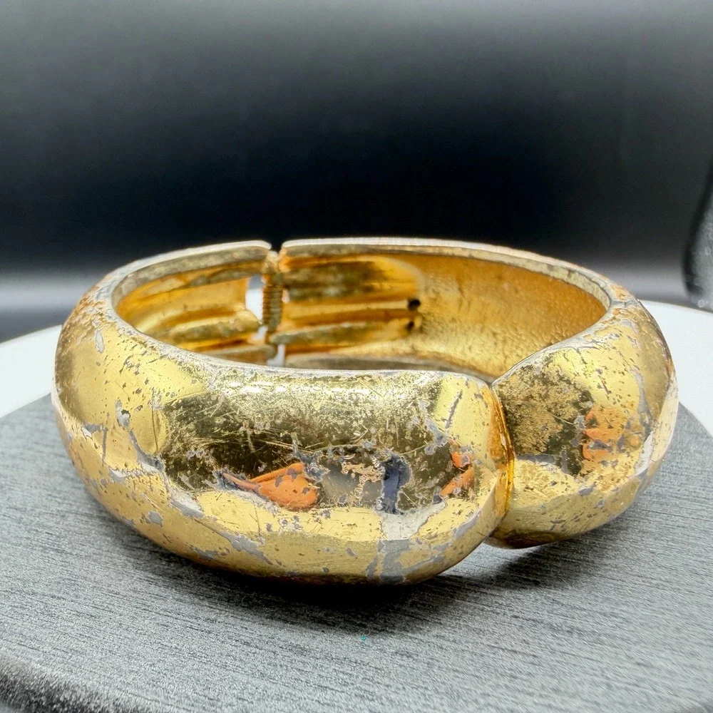 N/A bold gold